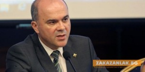 Премиерът освободи социалния министър