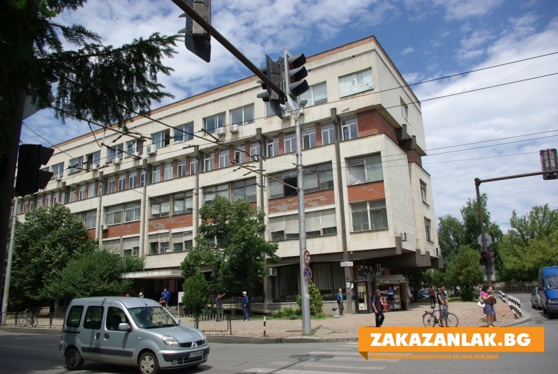 Едва 72 свободни работни места в регион Казанлък