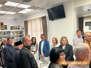 Кметът поздрави културните и просветни дейци, председателят на НС Наталия Киселова бе гост на празника