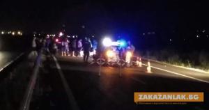 Заради крава на пътя, загина млад моторист от Казанлък 