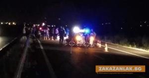 Заради крава на пътя, загина млад моторист от Казанлък