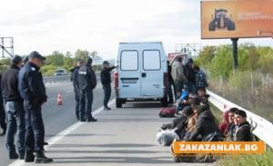 Задържаха за 72 часа 29 годишния трафикант на мигранти