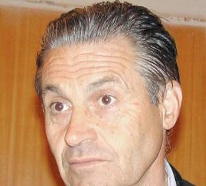 Шета един поп Василий и прави всичко да освободи Отечеството си