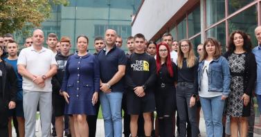 Ученици от две казанлъшки училища започнаха дуално обучение в „Арсенал”