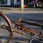 Кола блъсна велосипедист в Бузовград
