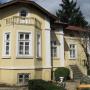 "Пътеки между слънцето и тъмнината"